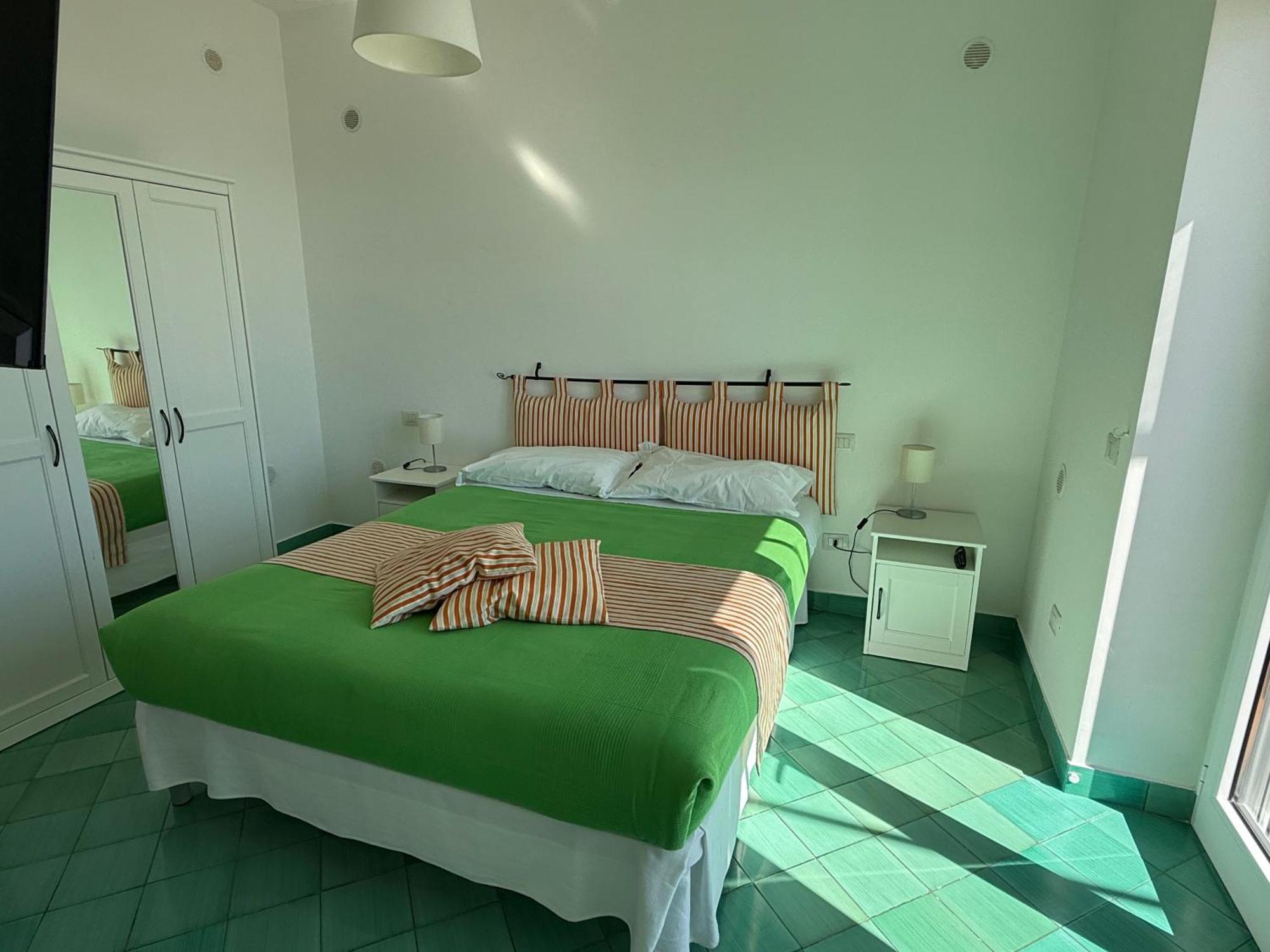 Villa Casa Gabriella - Amalfi Coast - Free Parking - Full Sea View Vietri Exterior foto