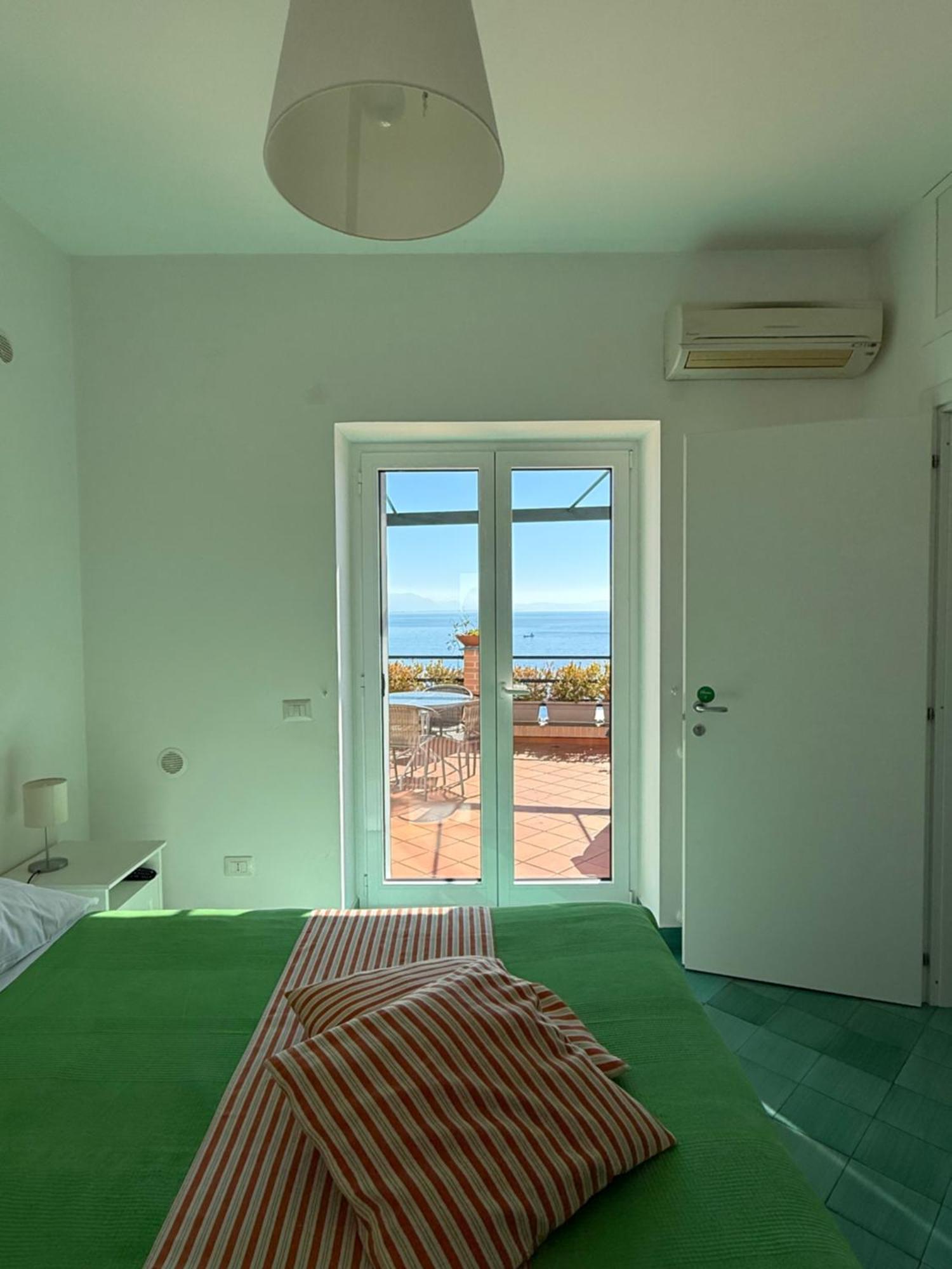 Villa Casa Gabriella - Amalfi Coast - Free Parking - Full Sea View Vietri Exterior foto